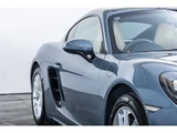 2018 Porsche Cayman 2.0 Coupe for sale, Japanese used car export - photo 16 of 61 | GULJI TRADERS