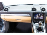 2018 Porsche Cayman 2.0 Coupe for sale, Japanese used car export - photo 40 of 61 | GULJI TRADERS