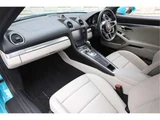 2020 Porsche Cayman Sport Coupe for sale, Japanese used car export - photo 28 of 37 | GULJI TRADERS