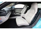 2020 Porsche Cayman Sport Coupe for sale, Japanese used car export - photo 29 of 37 | GULJI TRADERS