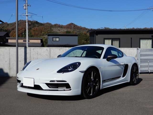 2023 Porsche Cayman PDK - photo 1 2023 Porsche Cayman PDK Coupe for sale, Japanese used car export - photo 1 of 42 | GULJI TRADERS
