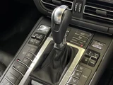 2021 Porsche Macan 4WD SUV for sale, Japanese used car export - photo 22 of 24 | GULJI TRADERS