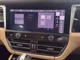 2022 Porsche Macan PDK 4WD SUV for sale, Japanese used car export - photo 27 of 47 | GULJI TRADERS