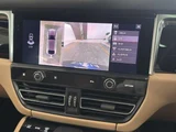 2022 Porsche Macan PDK 4WD SUV for sale, Japanese used car export - photo 28 of 47 | GULJI TRADERS