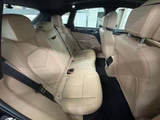 2022 Porsche Macan PDK 4WD SUV for sale, Japanese used car export - photo 42 of 47 | GULJI TRADERS