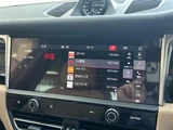 2022 Porsche Macan S 4WD SUV for sale, Japanese used car export - photo 14 of 22 | GULJI TRADERS