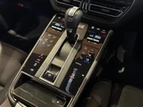 2022 Porsche Macan GTS 4WD SUV for sale, Japanese used car export - photo 17 of 24 | GULJI TRADERS
