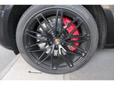 2022 Porsche Macan SUV for sale, Japanese used car export - photo 15 of 37 | GULJI TRADERS