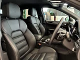 2022 Porsche Macan SUV for sale, Japanese used car export - photo 4 of 9 | GULJI TRADERS