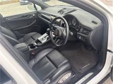 2023 Porsche Macan 4WD SUV for sale, Japanese used car export - photo 6 of 37 | GULJI TRADERS