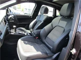 2023 Porsche Macan SUV for sale, Japanese used car export - photo 41 of 48 | GULJI TRADERS