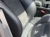 2024 Porsche Macan GTS PDK 4WDGTS Sport SUV for sale, Japanese used car export - photo 32 of 67 | GULJI TRADERS