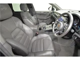 2024 Porsche Macan 4WD SUV for sale, Japanese used car export - photo 36 of 52 | GULJI TRADERS