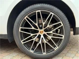 2024 Porsche Macan Sport SUV for sale, Japanese used car export - photo 17 of 60 | GULJI TRADERS