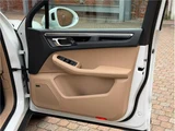 2024 Porsche Macan Sport SUV for sale, Japanese used car export - photo 32 of 60 | GULJI TRADERS