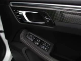 2024 Porsche Macan GTS PDK 4WD GTS Sport SR SUV for sale, Japanese used car export - photo 25 of 42 | GULJI TRADERS