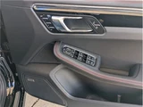 2026 Porsche Macan PDK SUV for sale, Japanese used car export - photo 13 of 35 | GULJI TRADERS