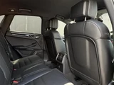 2026 Porsche Macan T 4WD SUV for sale, Japanese used car export - photo 15 of 24 | GULJI TRADERS