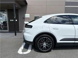 2025 Porsche Macan Electric 4S SUV for sale, Japanese used car export - photo 42 of 53 | GULJI TRADERS