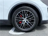 2025 Porsche Macan Electric 4S SUV for sale, Japanese used car export - photo 48 of 53 | GULJI TRADERS