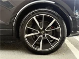 2025 Porsche Macan Electric Turbo SUV for sale, Japanese used car export - photo 49 of 52 | GULJI TRADERS