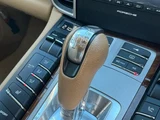 2011 Porsche Panamera 4 Sedan for sale, Japanese used car export - photo 25 of 41 | GULJI TRADERS