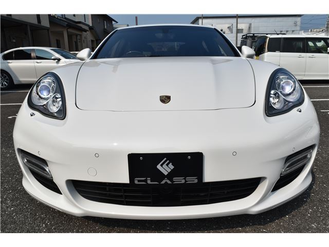 2011 Porsche Panamera Turbo Sport Sedan for sale, Japanese used car export - photo 1 of 64 | GULJI TRADERS