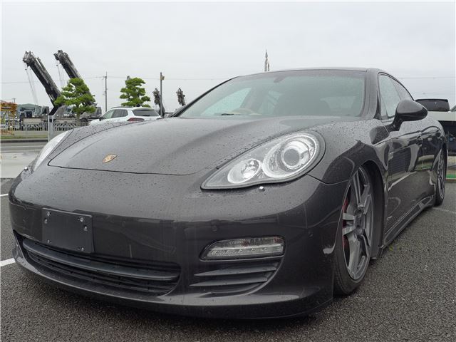 2012 Porsche Panamera S Sport Sedan for sale, Japanese used car export | GULJI TRADERS