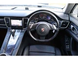 2012 Porsche Panamera 3.6 PDK Sedan for sale, Japanese used car export - photo 26 of 36 | GULJI TRADERS