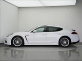 2014 Porsche Panamera Panamera4 Sedan for sale, Japanese used car export - photo 19 of 50 | GULJI TRADERS