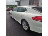 2014 Porsche Panamera S E- Hybrid Sedan for sale, Japanese used car export - photo 11 of 17 | GULJI TRADERS