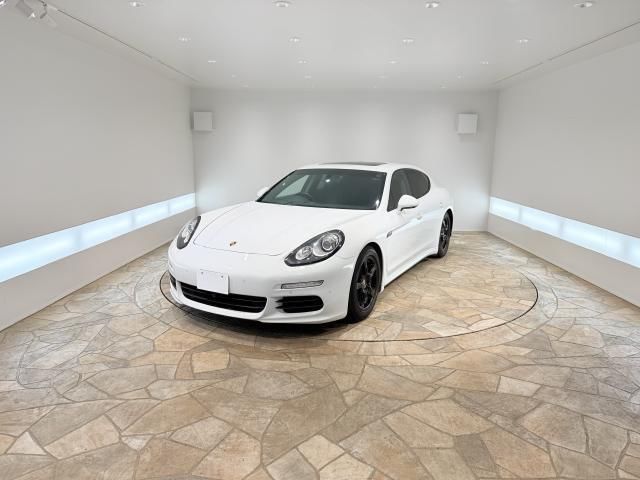 2014 Porsche Panamera 4 Sedan for sale, Japanese used car export | GULJI TRADERS