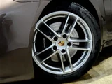 2015 Porsche Panamera 4 Sedan for sale, Japanese used car export - photo 13 of 14 | GULJI TRADERS