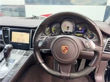 2016 Porsche Panamera S E- Hybrid HYBRID SPORT CHRONO PACKAGE Sedan for sale, Japanese used car export - photo 11 of 22 | GULJI TRADERS