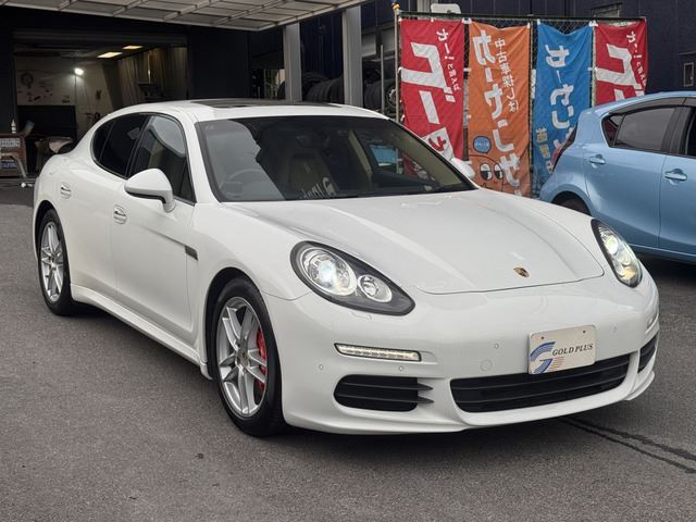 2016 Porsche Panamera Sedan for sale, Japanese used car export - photo 1 of 23 | GULJI TRADERS