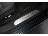 2017 Porsche Panamera 4 PDK 4WD Sedan for sale, Japanese used car export - photo 67 of 80 | GULJI TRADERS