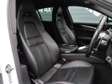 2017 Porsche Panamera 3.0 PDK Sedan for sale, Japanese used car export - photo 32 of 37 | GULJI TRADERS