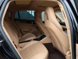 2017 Porsche Panamera 3.0 PDK Sedan for sale, Japanese used car export - photo 36 of 40 | GULJI TRADERS