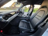 2017 Porsche Panamera 3.0 PDK Sedan for sale, Japanese used car export - photo 20 of 72 | GULJI TRADERS