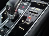 2017 Porsche Panamera 3.0 PDK Sedan for sale, Japanese used car export - photo 33 of 72 | GULJI TRADERS
