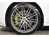 2018 Porsche Panamera Turbo SE- Hybrid Sport Sedan for sale, Japanese used car export - photo 33 of 46 | GULJI TRADERS