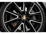 2019 Porsche Panamera 4 PDK 4WD Sedan for sale, Japanese used car export - photo 16 of 80 | GULJI TRADERS