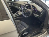 2020 Porsche Panamera Sedan for sale, Japanese used car export - photo 17 of 52 | GULJI TRADERS