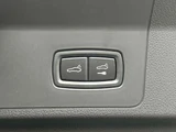 2024 Porsche Panamera 4 4WD Sedan for sale, Japanese used car export - photo 59 of 71 | GULJI TRADERS