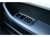 2021 Porsche Taycan Cross Turismo Sedan for sale, Japanese used car export - photo 21 of 35 | GULJI TRADERS