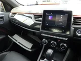2022 Renault Arkana Hybrid Sedan for sale, Japanese used car export - photo 13 of 23 | GULJI TRADERS