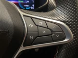 2022 Renault Arkana Hybrid Sedan for sale, Japanese used car export - photo 11 of 24 | GULJI TRADERS