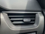 2025 Renault Arkana Hybrid Sedan for sale, Japanese used car export - photo 29 of 75 | GULJI TRADERS