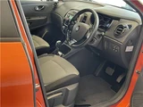 2017 Renault Captur Sedan for sale, Japanese used car export - photo 14 of 35 | GULJI TRADERS