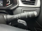 2021 Renault Captur Sedan for sale, Japanese used car export - photo 16 of 31 | GULJI TRADERS